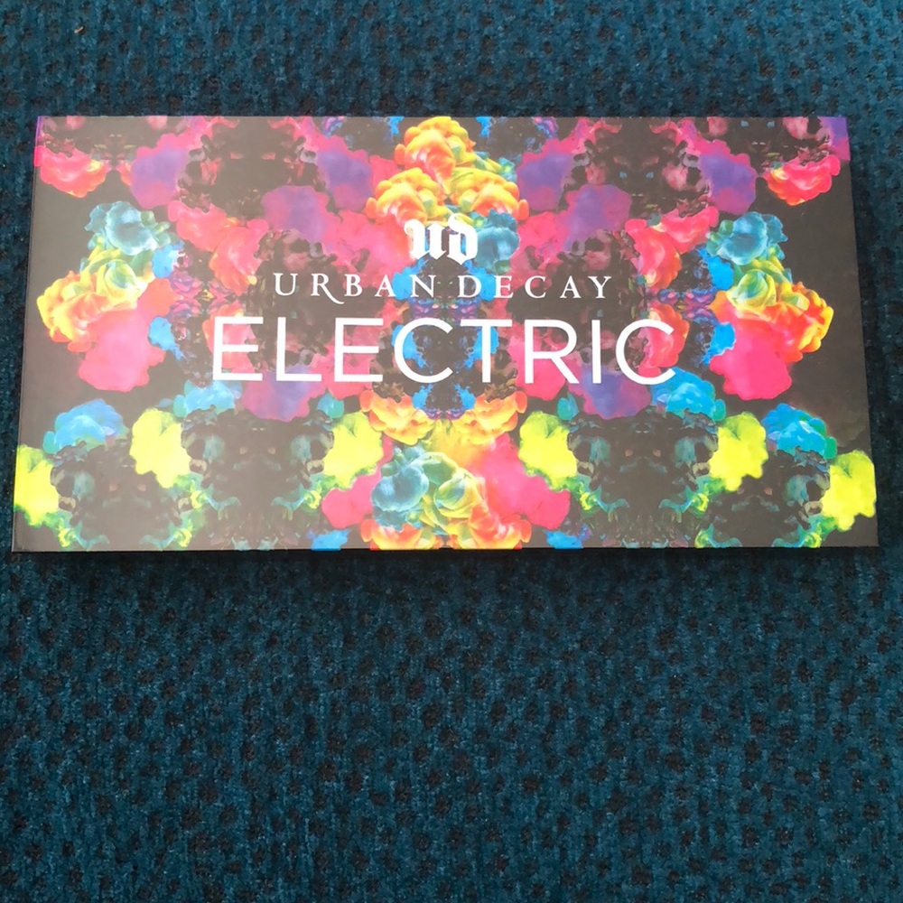 Urban Decay Electric Pallet